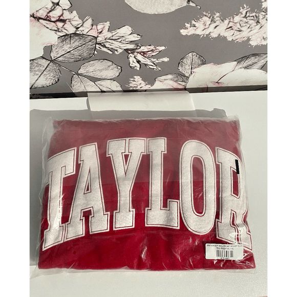The Bar Red Taylor Varsity Sweatshirt - Picture 8 of 9